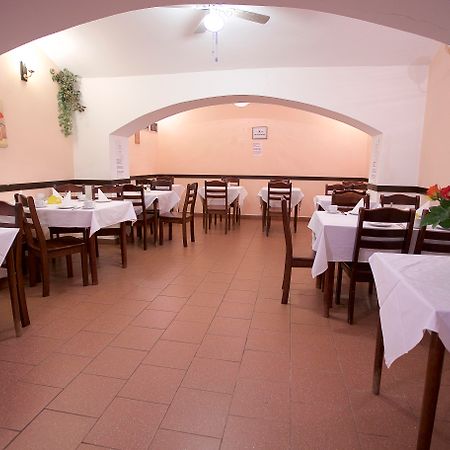 Hotel Olga Prága Kültér fotó