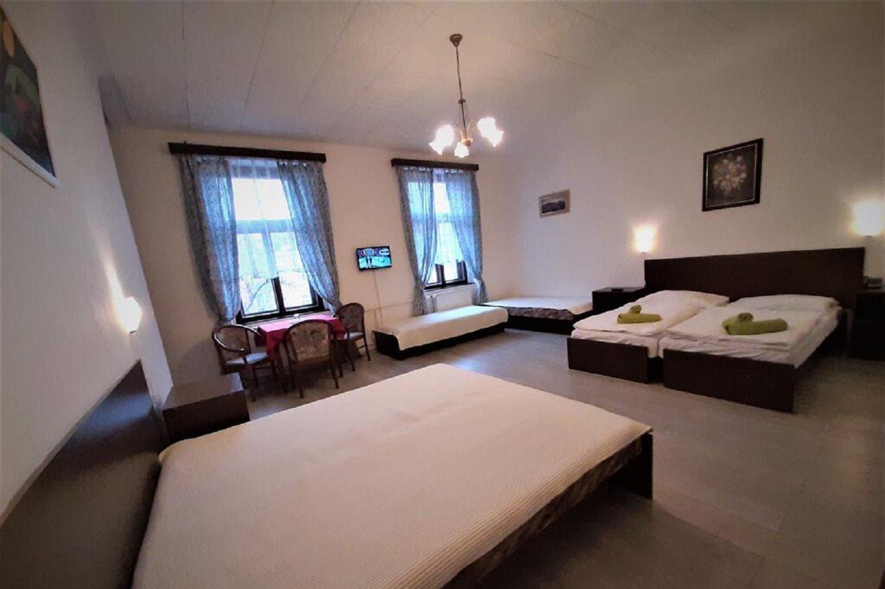 Hotel Olga Prága Kültér fotó